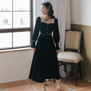 Japanese Velvet and Lace Dress 'Yoko'