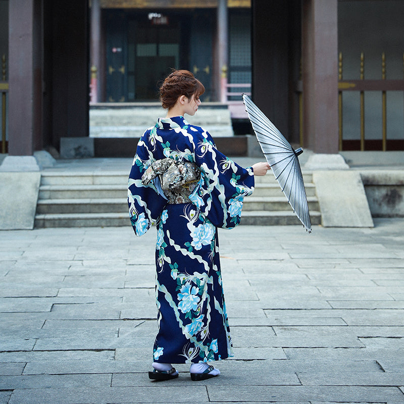Traditional Japanese Women Kimono