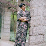 Load image into Gallery viewer, Traditional Long Kimono &#39;Issaikyo&#39;
