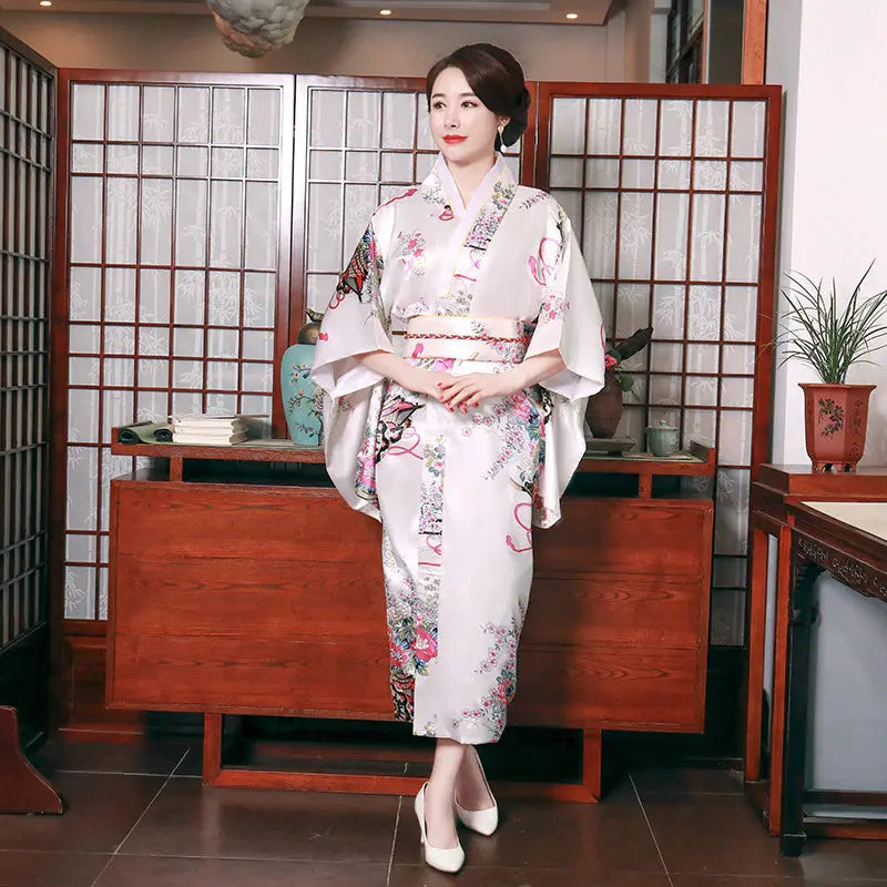 Women's Japanese Silk Kimono 'Shirouma'