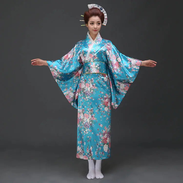 Women's Silk Japanese Kimono 'Kisokoma'