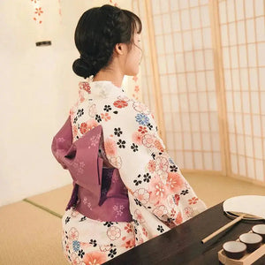 Women's Traditional Japanese Kimono 'Akanagi'