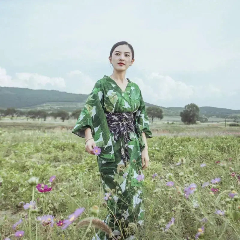 Women's Traditional Kimono 'Washiba'